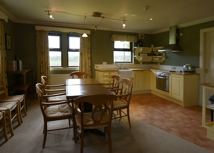 The Factor'S Inn & Factor'S Cottage