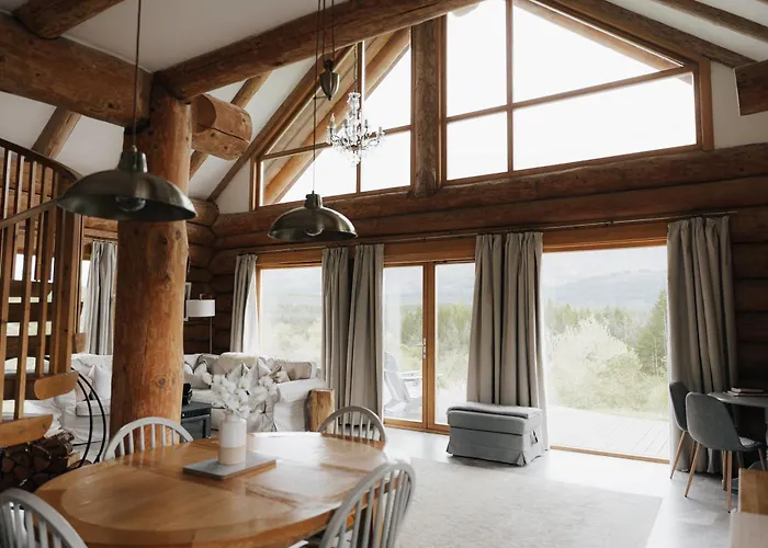 Wild Nurture Eco Luxury Offgrid Log Cabin